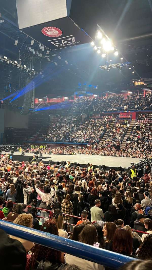 Unipol Forum, section: b3, row: 2, seat: 16