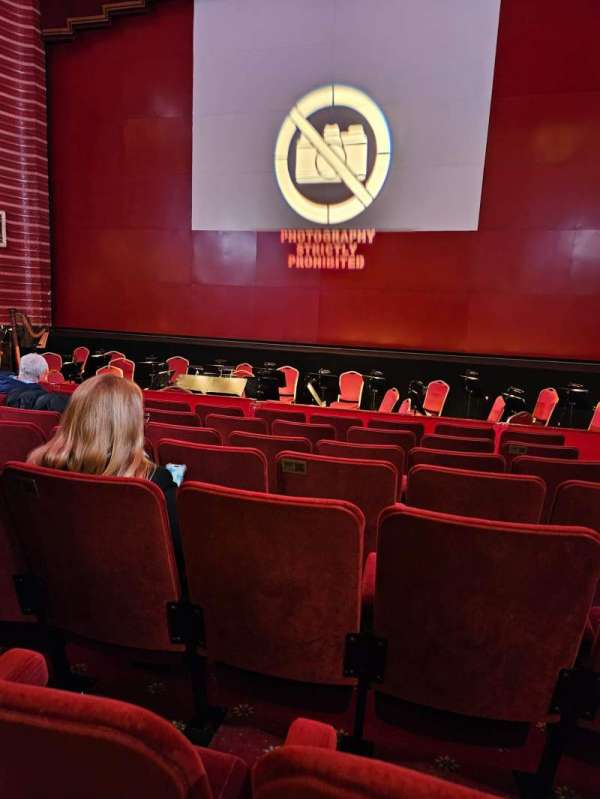 New Theatre Oxford, section: Stalls, row: L, seat: 18