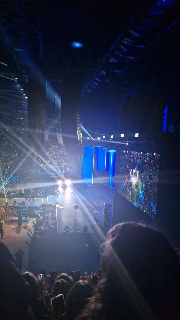 Unipol Forum, section: B19, row: 13, seat: 13