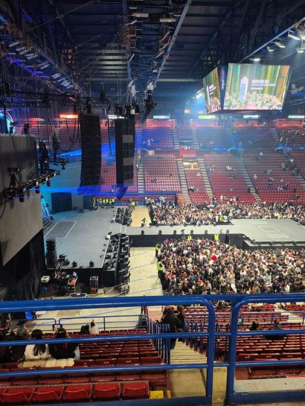Unipol Forum, section: C7, row: 3, seat: 3