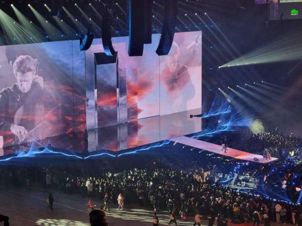 Paris La Défense Arena, section: 405, row: 50, seat: 34