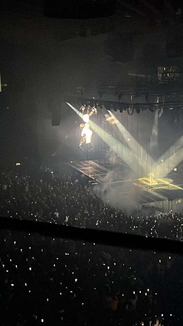 Oakland Arena, section: 212, row: 1, seat: 10