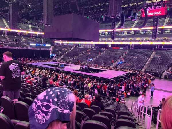 State Farm Arena, section: 117, row: T, seat: 1
