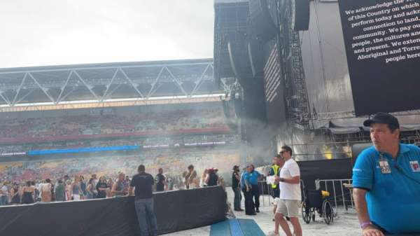 Suncorp Stadium, section: 324, row: 3, seat: 27
