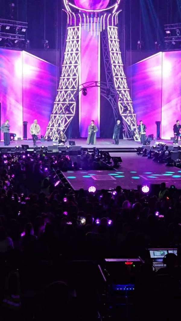 Unipol Forum, section: B30, row: 3, seat: 2