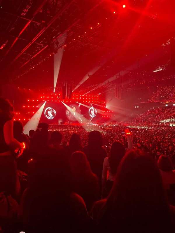 Paris La Défense Arena, section: 107, row: 25, seat: 3
