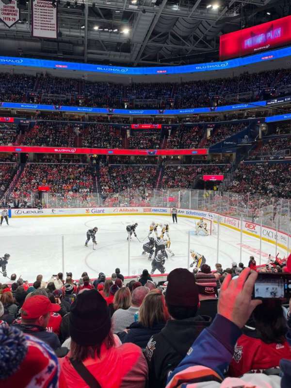 Capital One Arena, section: 112, row: O, seat: 20