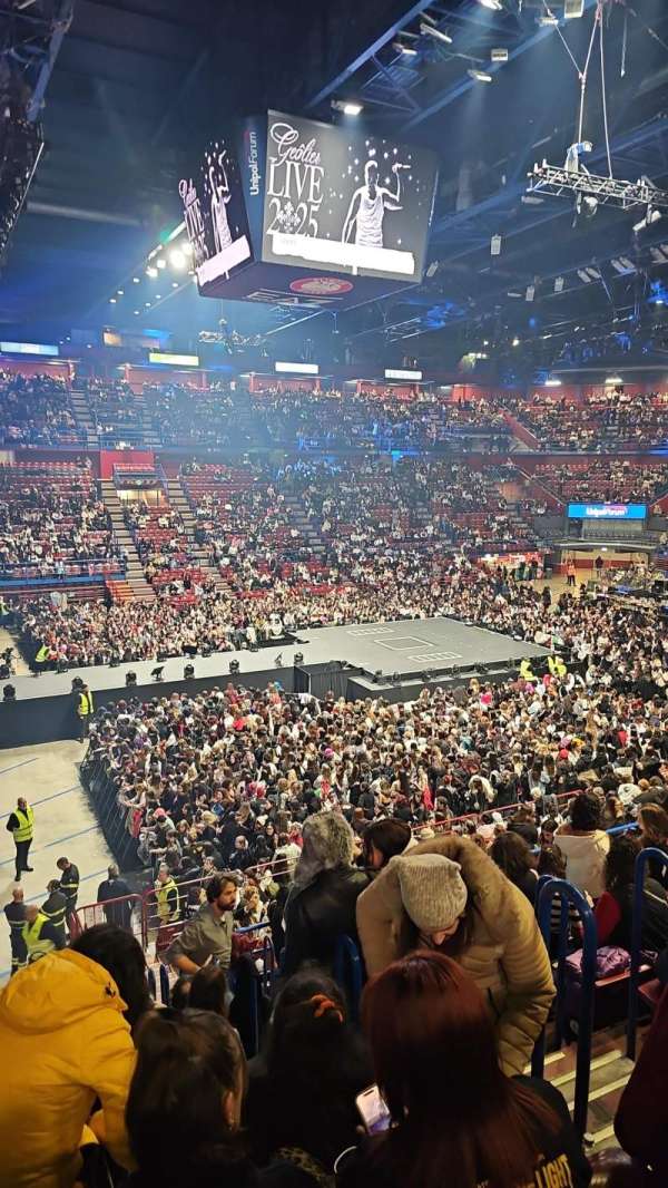 Unipol Forum, section: B7, row: 13, seat: 4