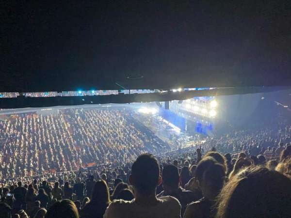 Kia Forum, section: 208, row: 26, seat: 11