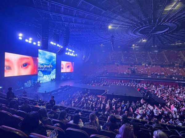 Kia Forum, section: 126, row: 10, seat: 11