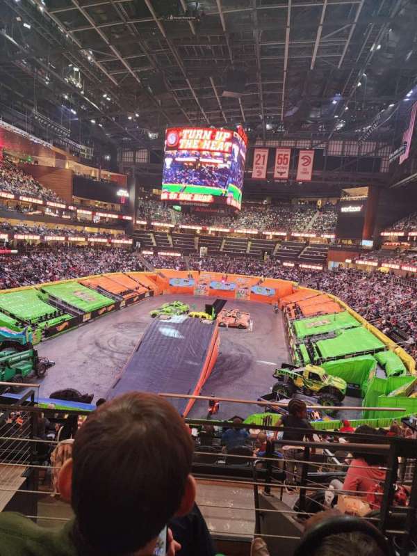 State Farm Arena, section: T4, row: F, seat: 5