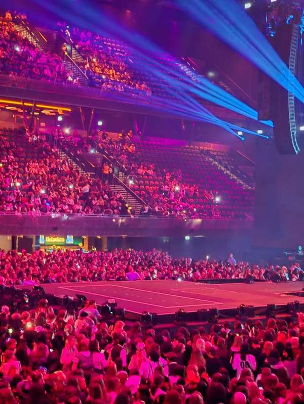 Ziggo Dome, section: 104, row: 2, seat: 109