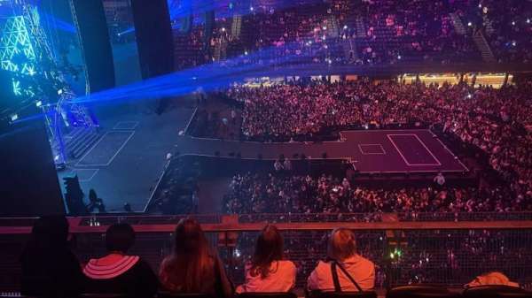 Ziggo Dome, section: 213, row: 4, seat: 422