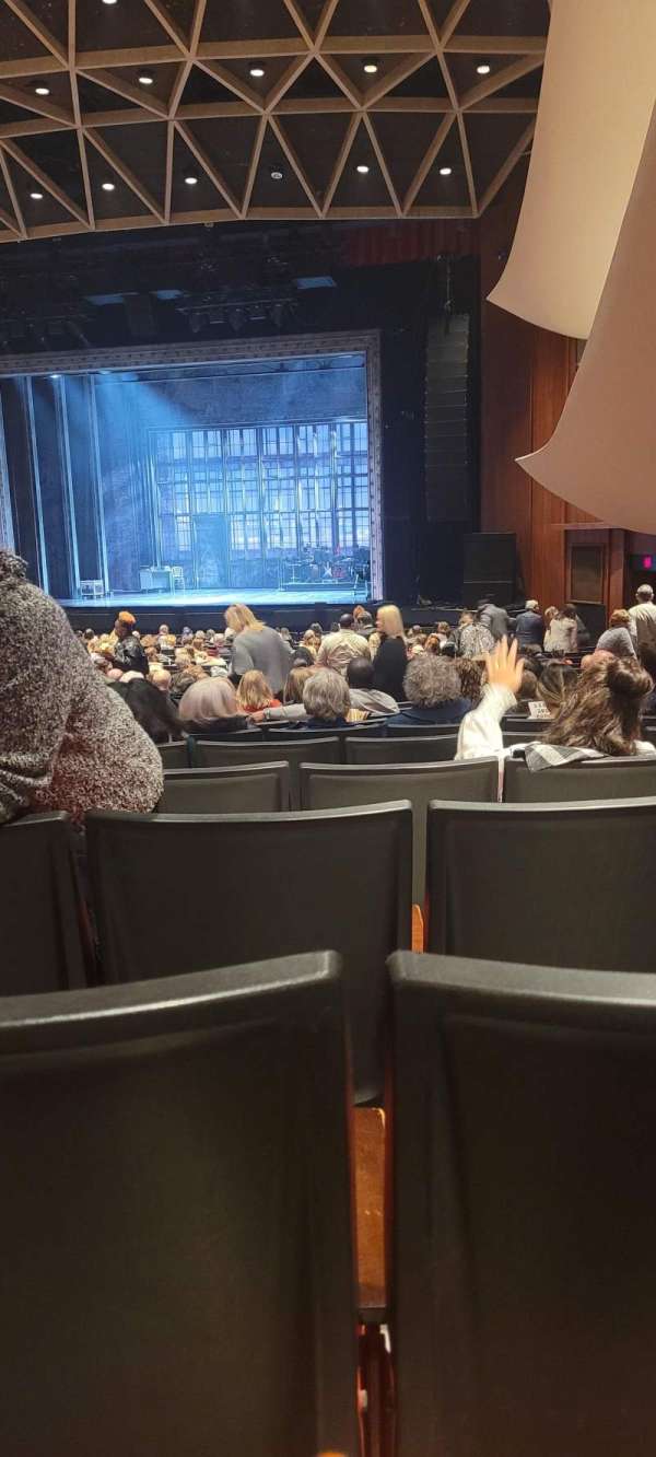 Chrysler Hall, section: Orchestra R, row: V, seat: 6