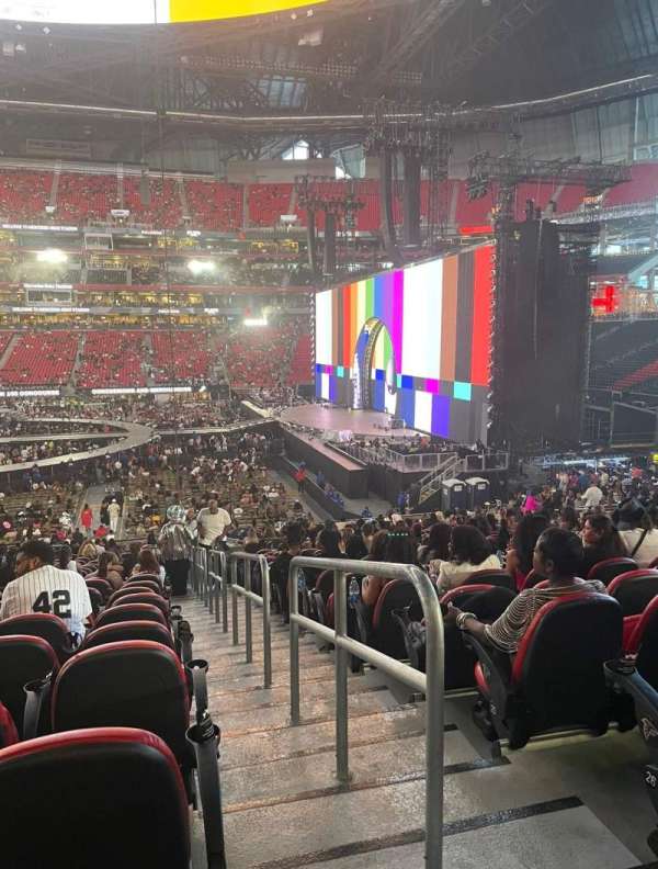 Mercedes-Benz Stadium, section: C109, row: 19, seat: 1