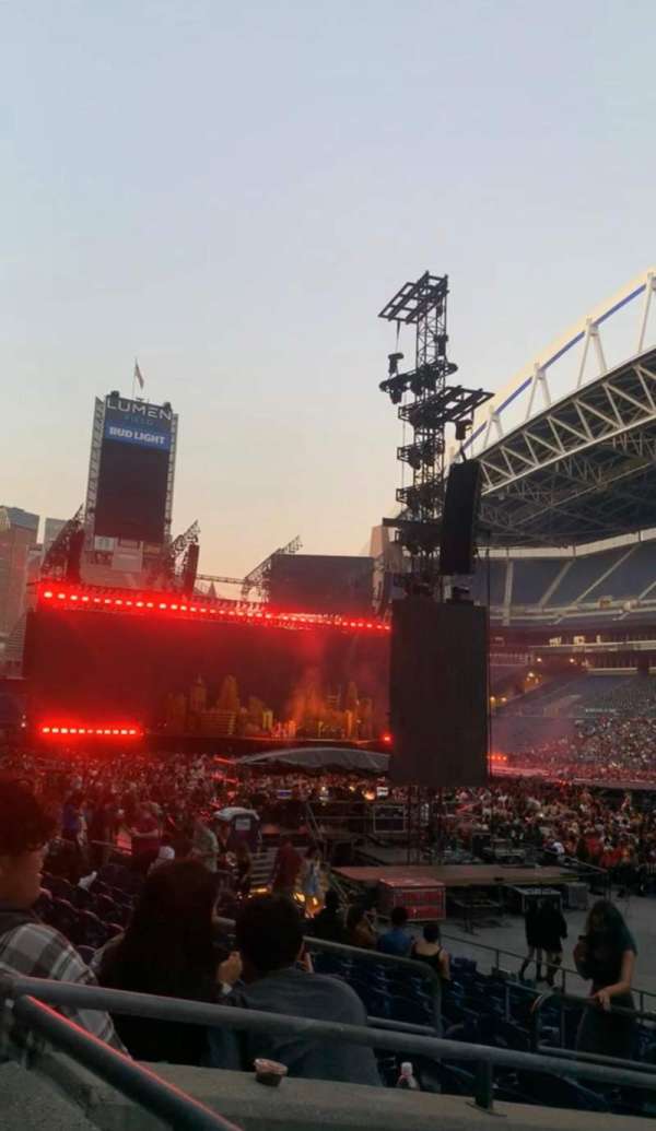 Lumen Field, section: 130, row: M, seat: 9
