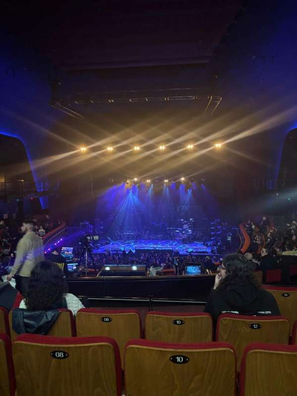 L'Olympia, section: Balcon, row: 14, seat: 10