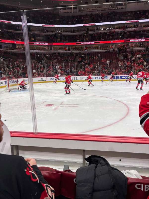 United Center, section: 102, row: 3, seat: 14