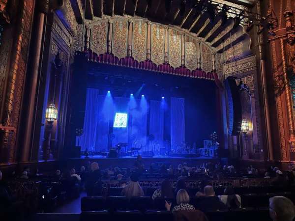 Fox Theatre Oakland, section: Orchestra Terrace R, row: r, seat: 32