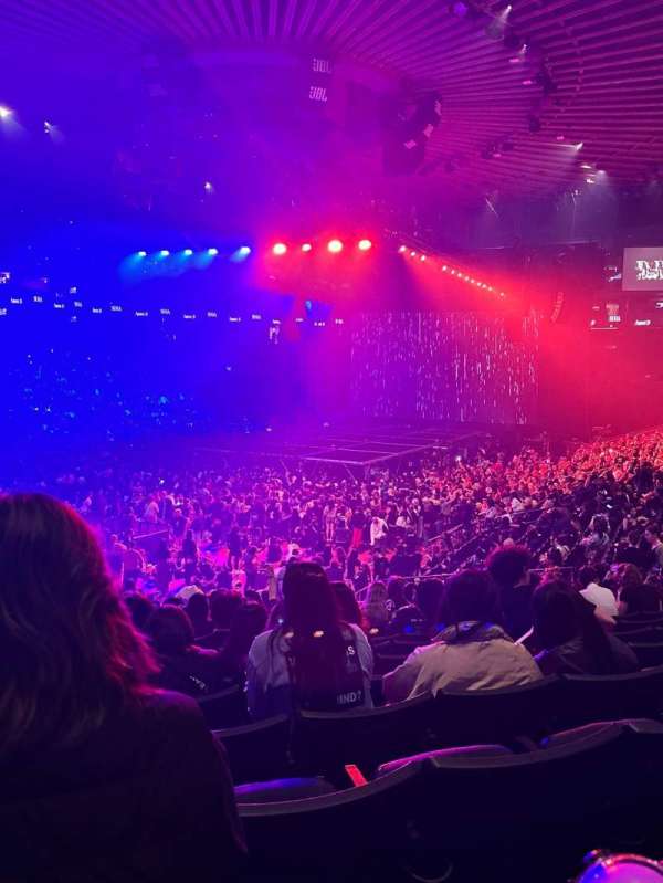 Oakland Arena, section: 105, row: 18, seat: 18