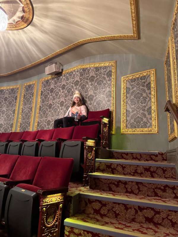 Richard Rodgers Theatre, section: Rear Mezzanine L, row: O, seat: 27