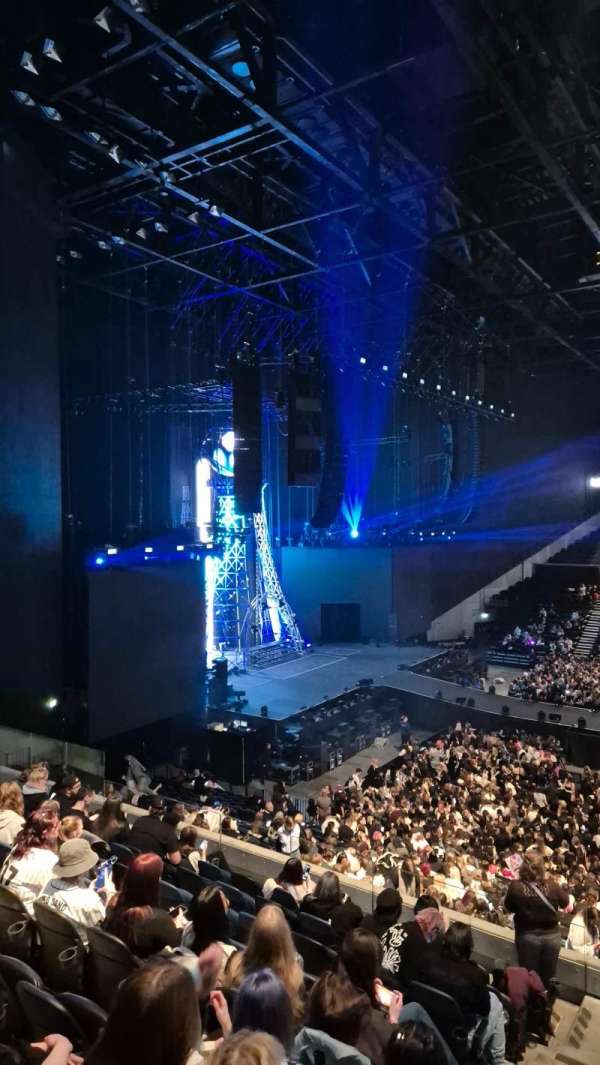 Royal Arena, section: 117, row: 28, seat: 351