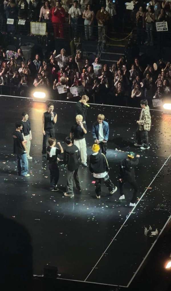 Oakland Arena, section: 215, row: 11, seat: 6