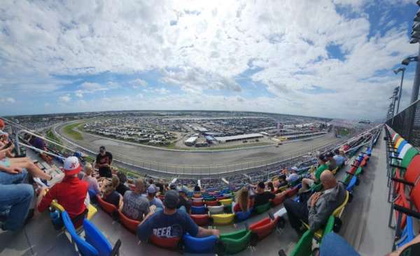Daytona International Speedway, section: 409, row: 40, seat: 9&10