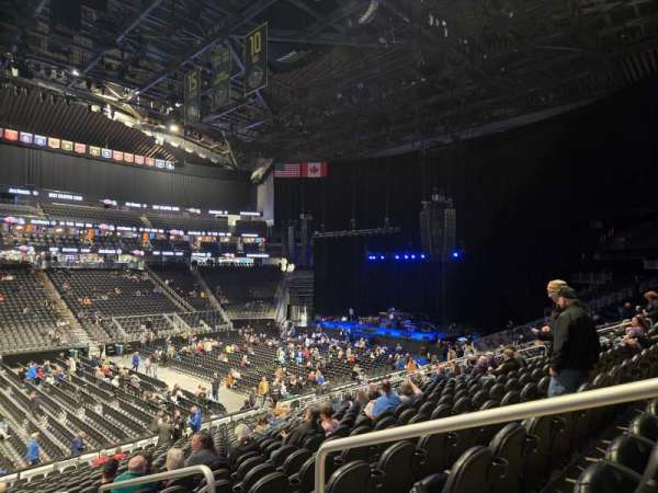 Climate Pledge Arena, section: 15, row: V, seat: 2