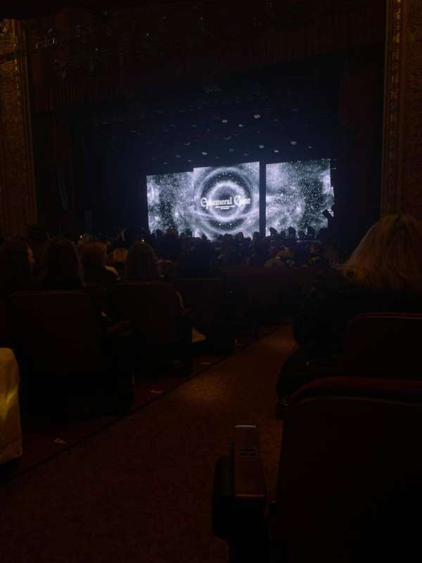 Chicago Theatre, section: MNFL3R, row: H, seat: 204