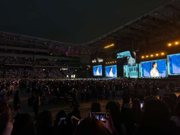 BMO Stadium, section: 111, row: E, seat: 17