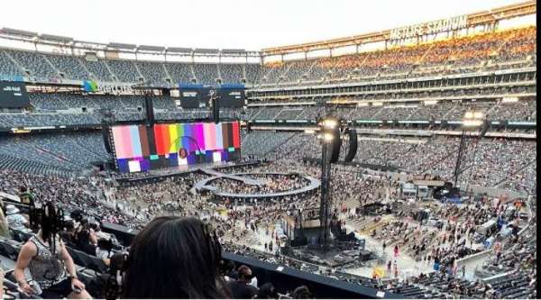 MetLife Stadium, section: 233, row: 5, seat: 3