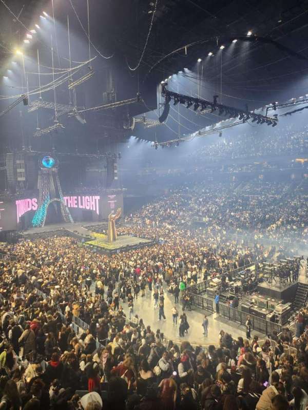 LANXESS arena, section: 427, row: 1, seat: 6