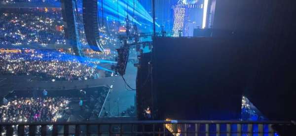 Ziggo Dome, section: 202, row: 1, seat: 36