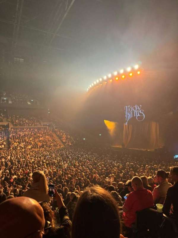 Royal Arena, section: 103, row: 18, seat: 42