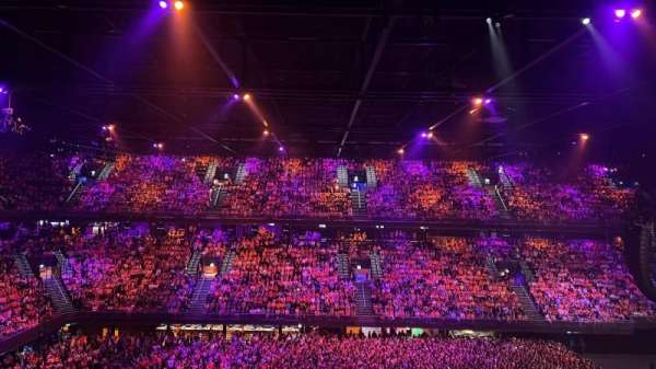 Ziggo Dome, section: 204, row: 4, seat: 10
