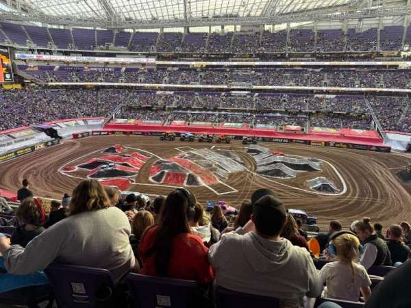 U.S. Bank Stadium, section: C2, row: 9, seat: 13