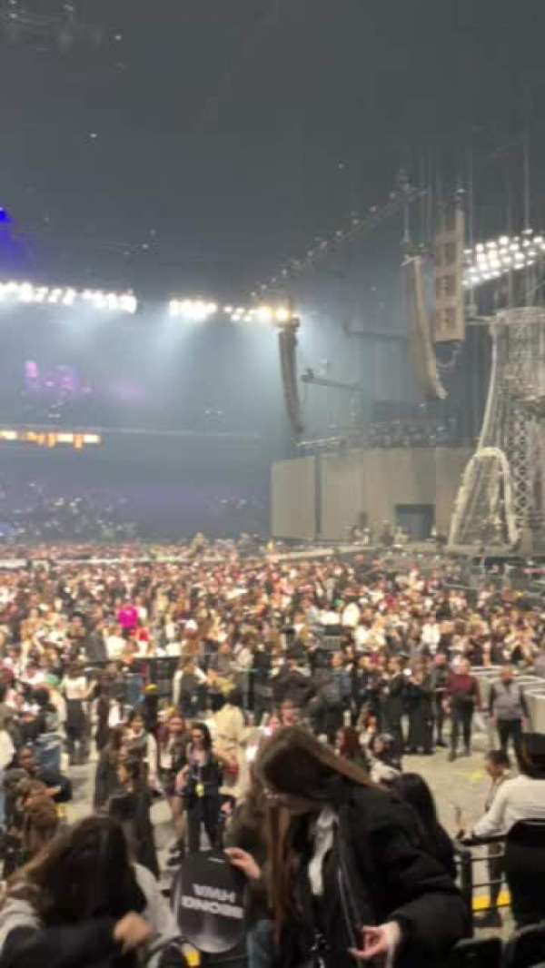 Paris La Défense Arena, section: 115, row: 11, seat: 32