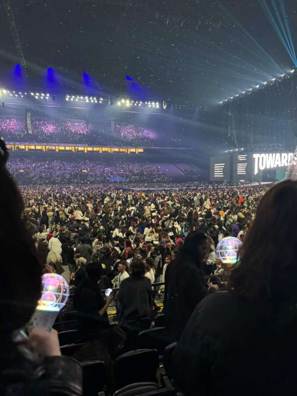 Paris La Défense Arena, section: 115, row: 11, seat: 2