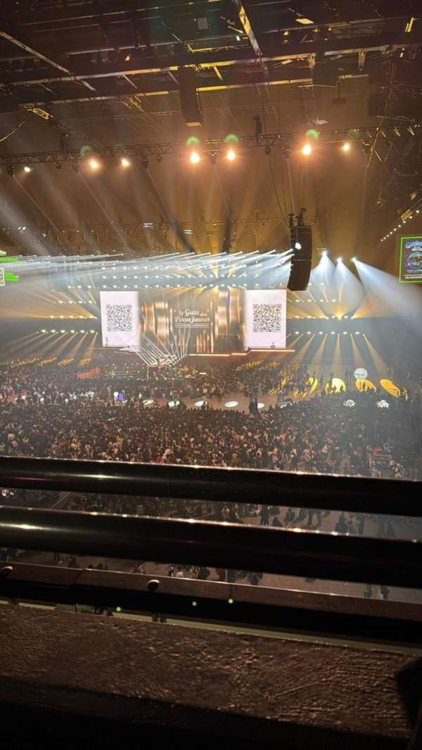 Paris La Défense Arena, section: 413, row: 41, seat: 4