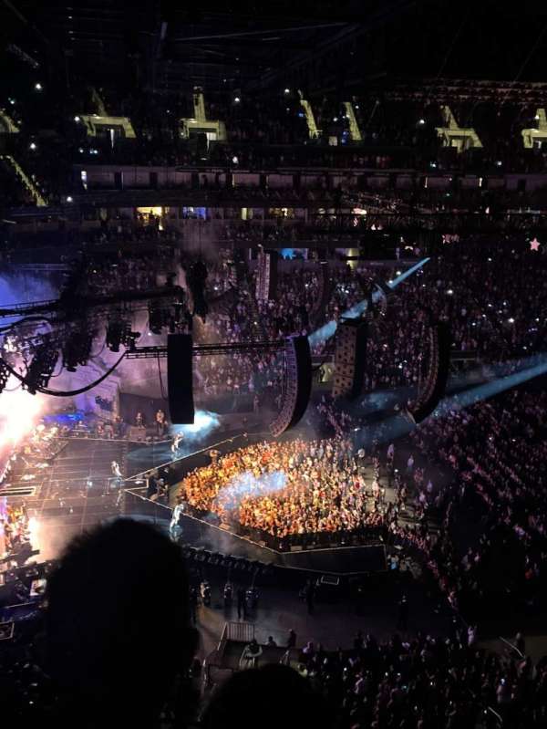 Kia Forum, section: 222, row: 8, seat: 15