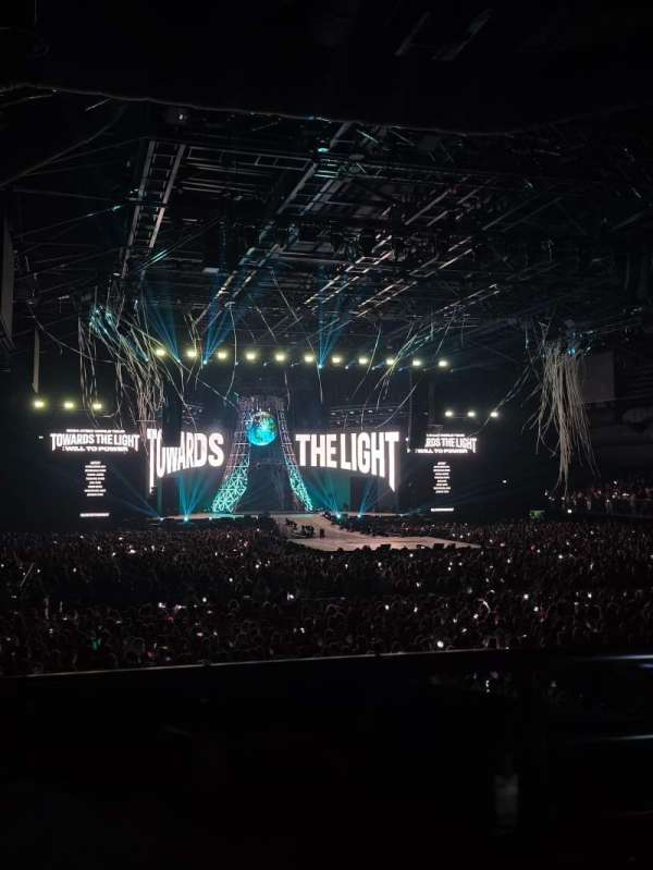 ING Arena, section: Tribune B, row: 2, seat: 11