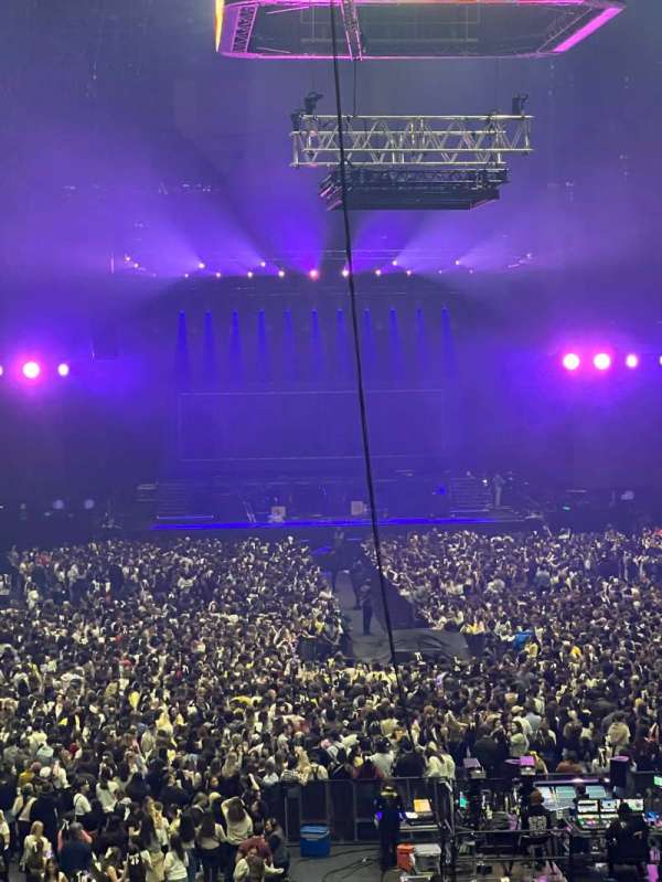 Accor Arena, section: Gradin A, row: 5, seat: 21