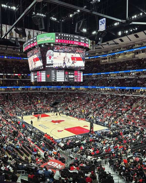 United Center, section: 229, row: 3, seat: 10