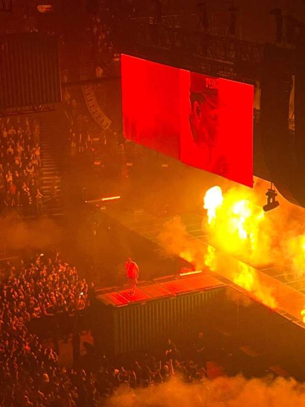 Moda Center, section: 318, row: E, seat: 2