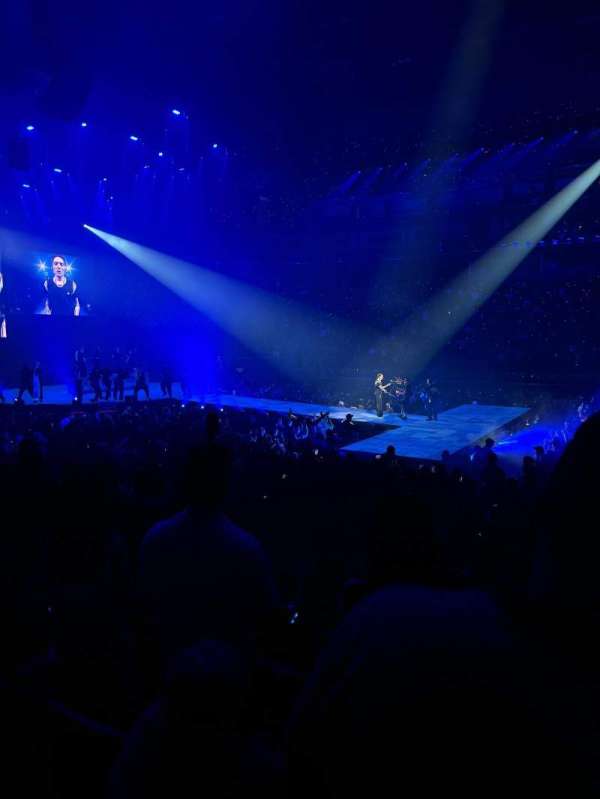 Chase Center, section: 115, row: 1, seat: 11-12