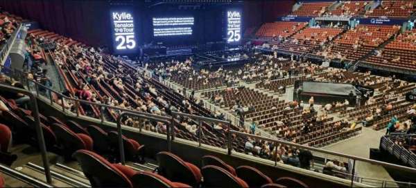 Qudos Bank Arena, section: 30, row: E, seat: 139