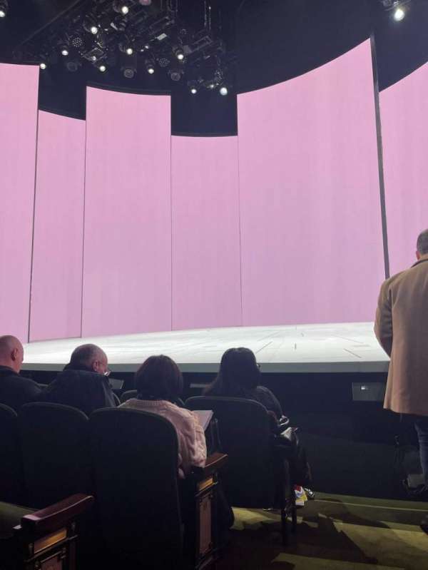 Nederlander Theatre, section: Orchestra R, row: E, seat: 2