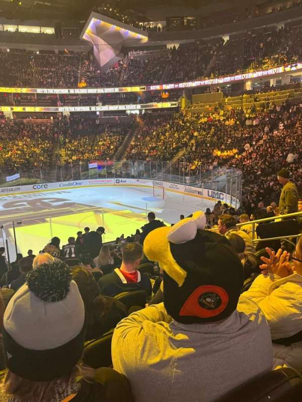 T-Mobile Arena, section: 6, row: M, seat: 17