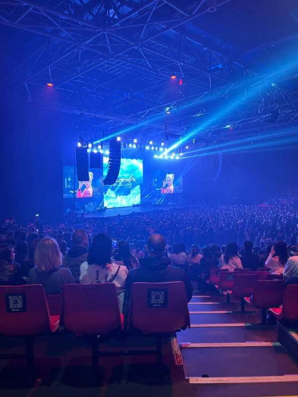 Zénith Paris, section: F, row: 23, seat: 48